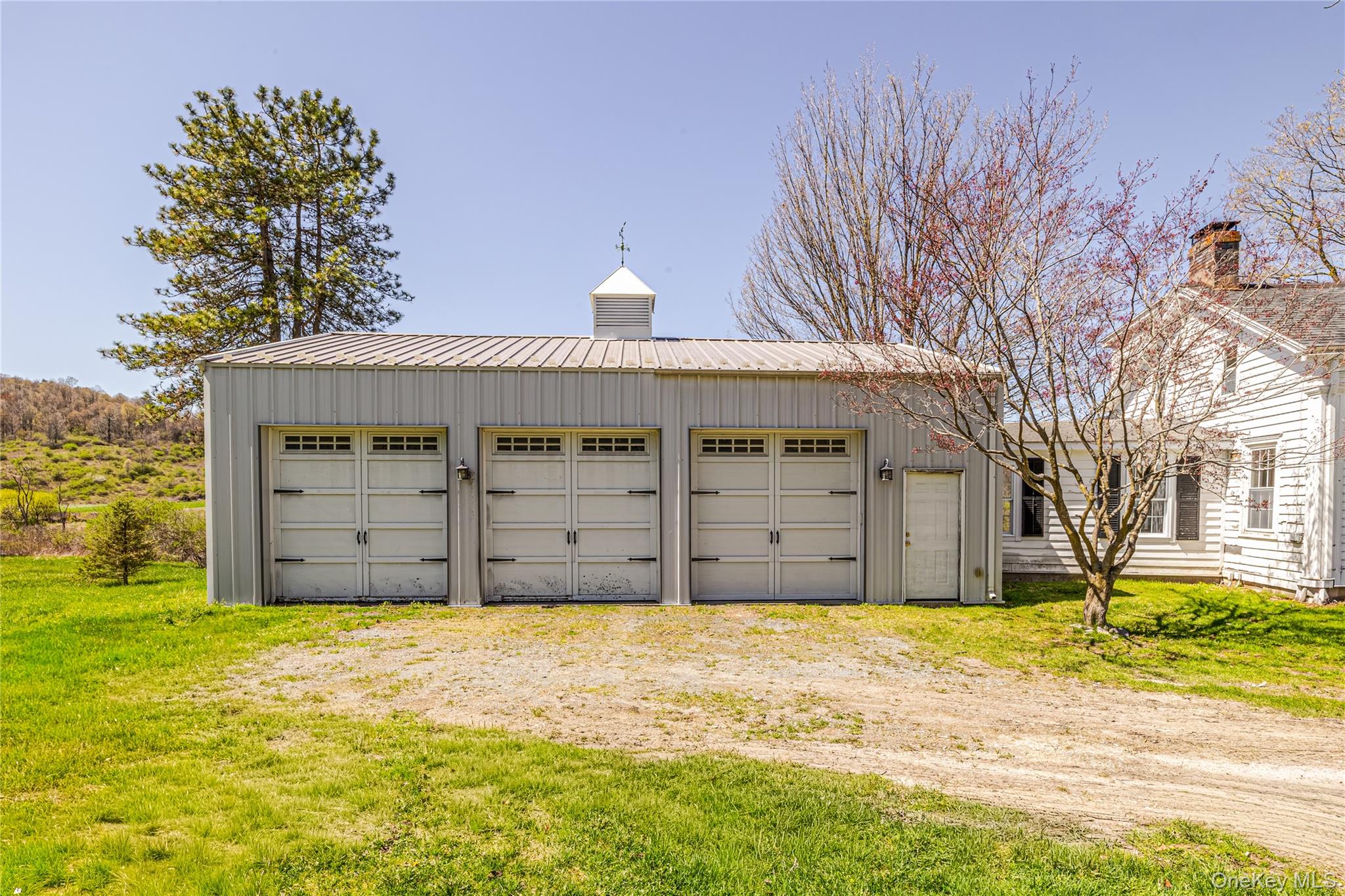 1569 Hoosick Road Property Photo 9