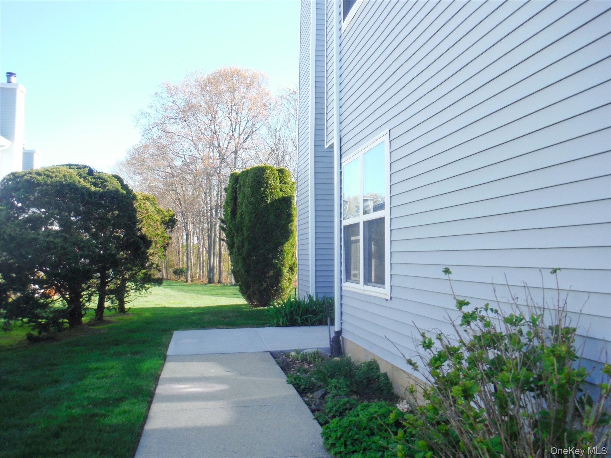 168 Hampton Vista Drive Property Photo 3
