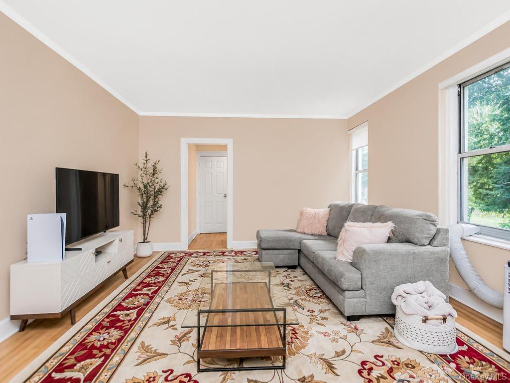 472 Gramatan Avenue O2 Property Photo 3