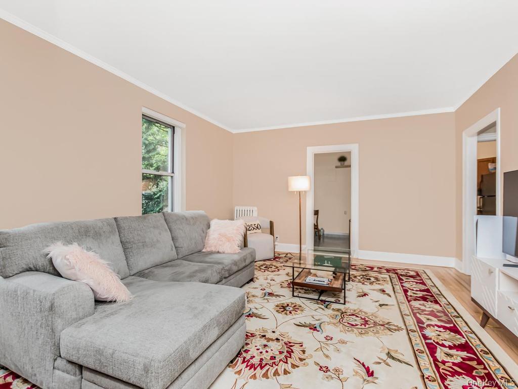 472 Gramatan Avenue O2 Property Photo 4