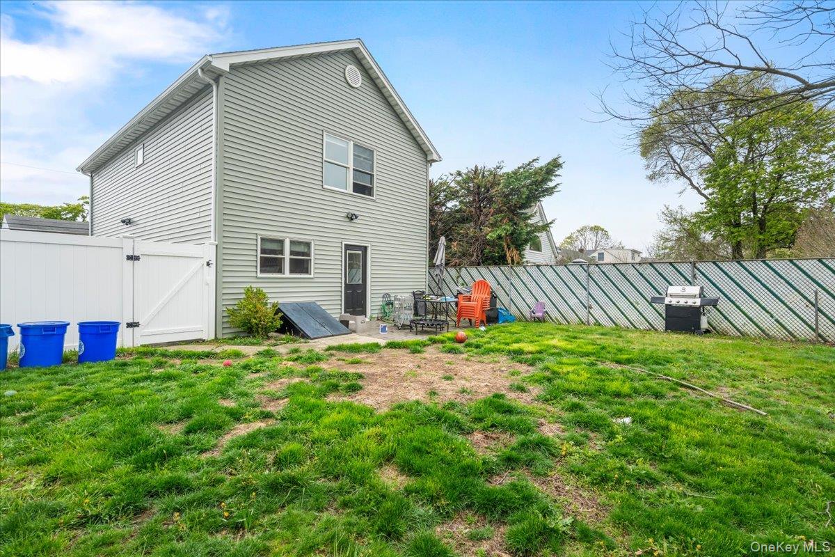 385 Grant Avenue Property Photo 17