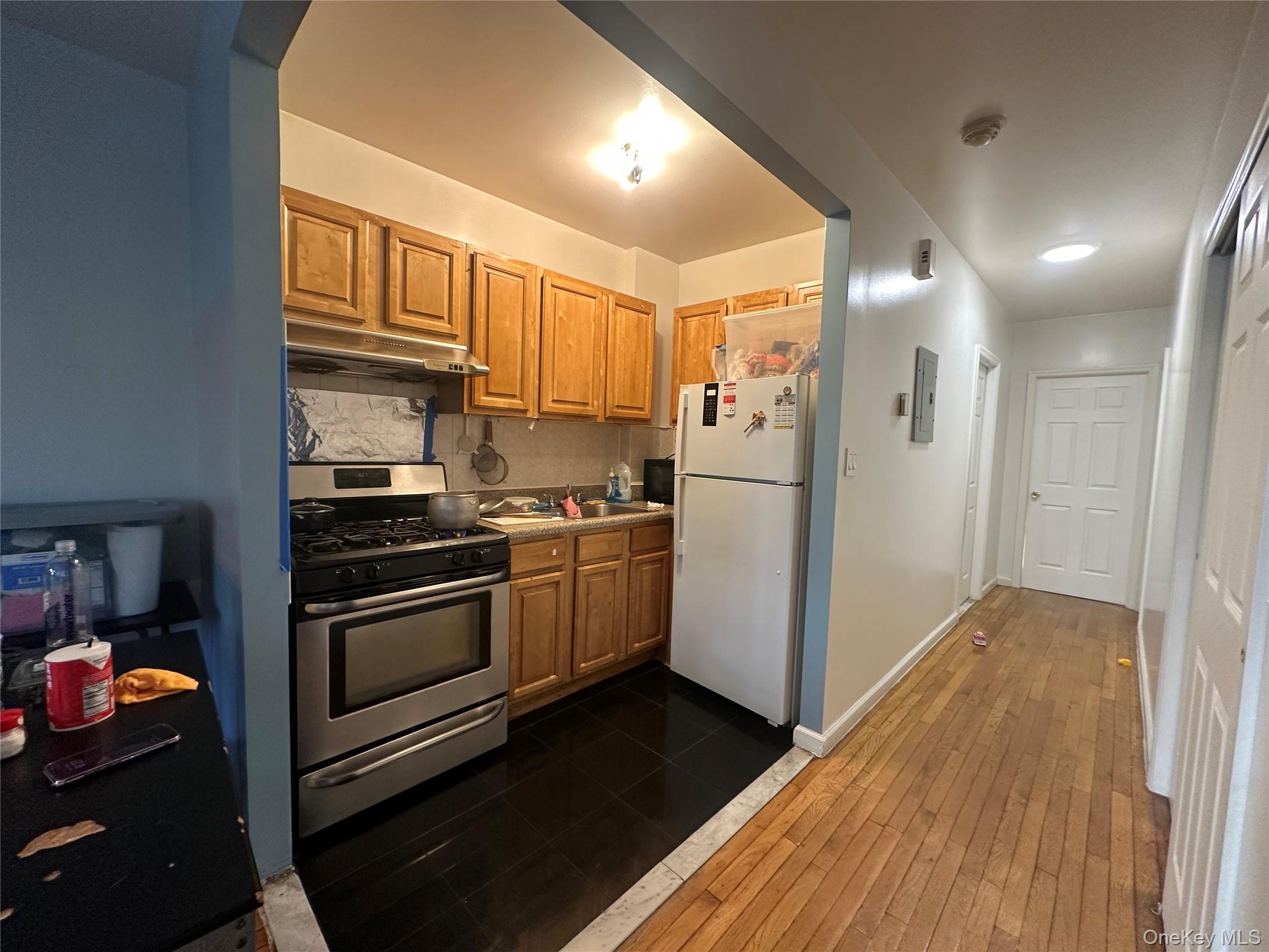 8543 Britton Avenue Property Photo 4