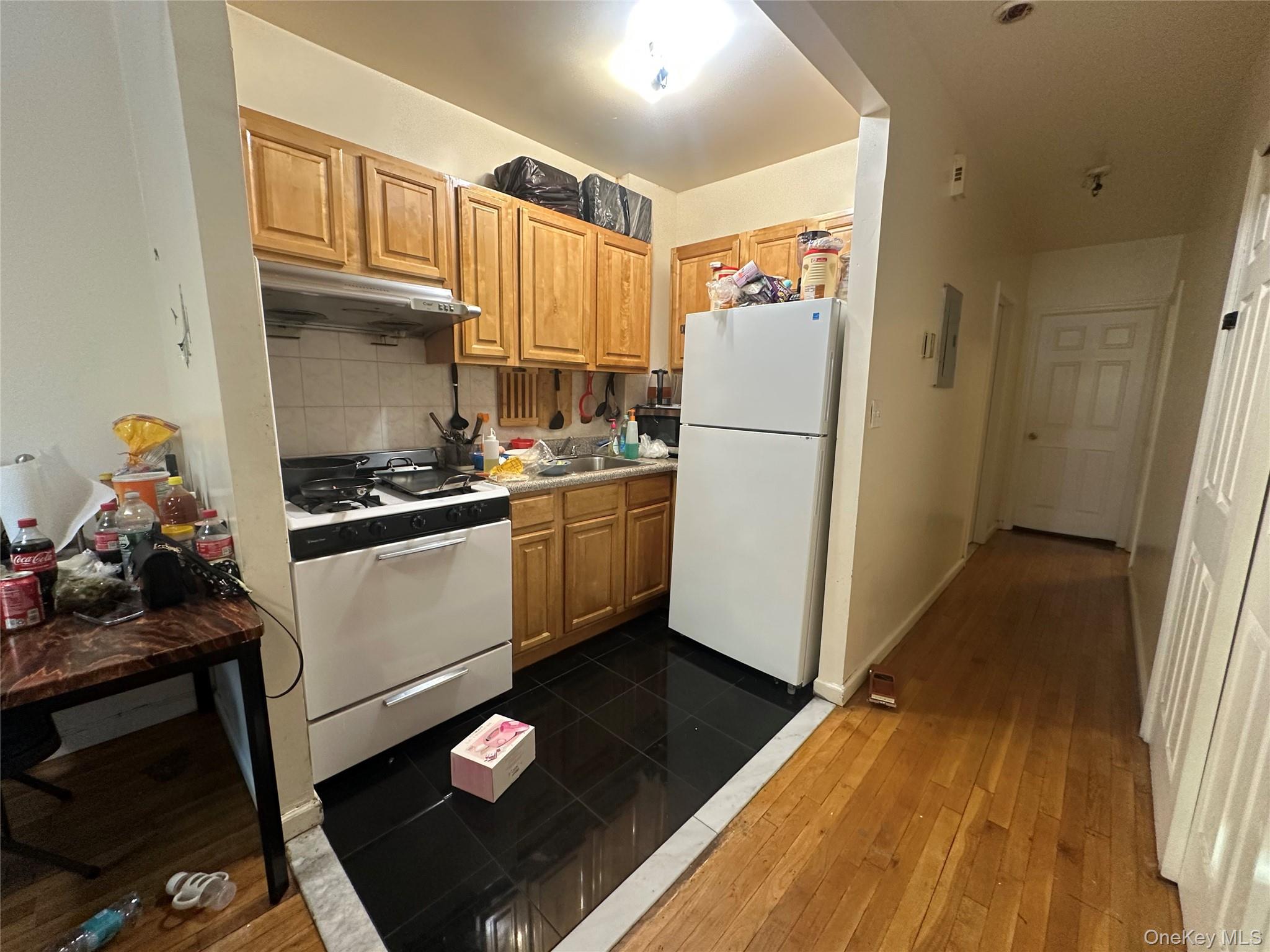 8543 Britton Avenue Property Photo 8