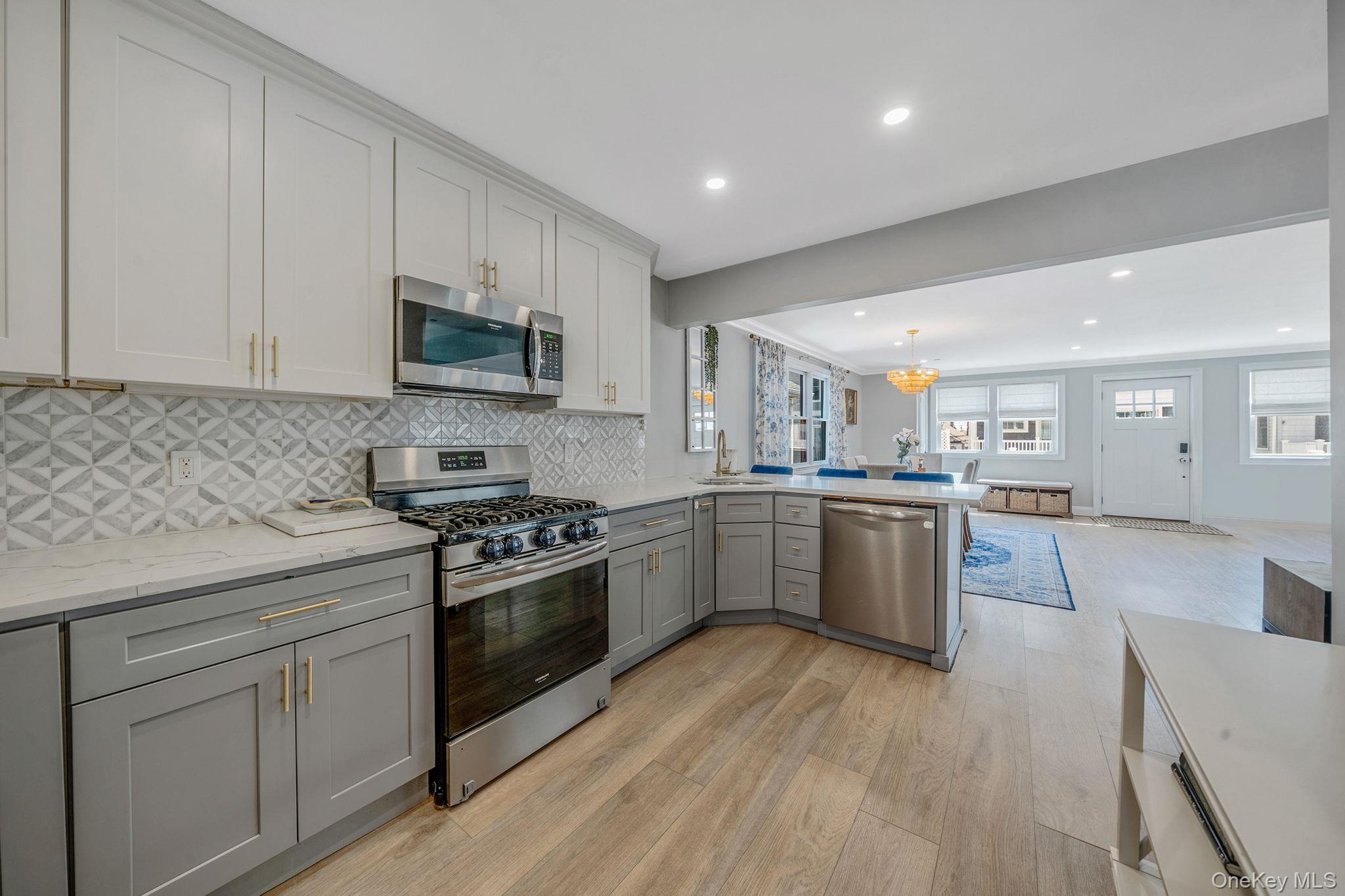 83 California Street Property Photo 10