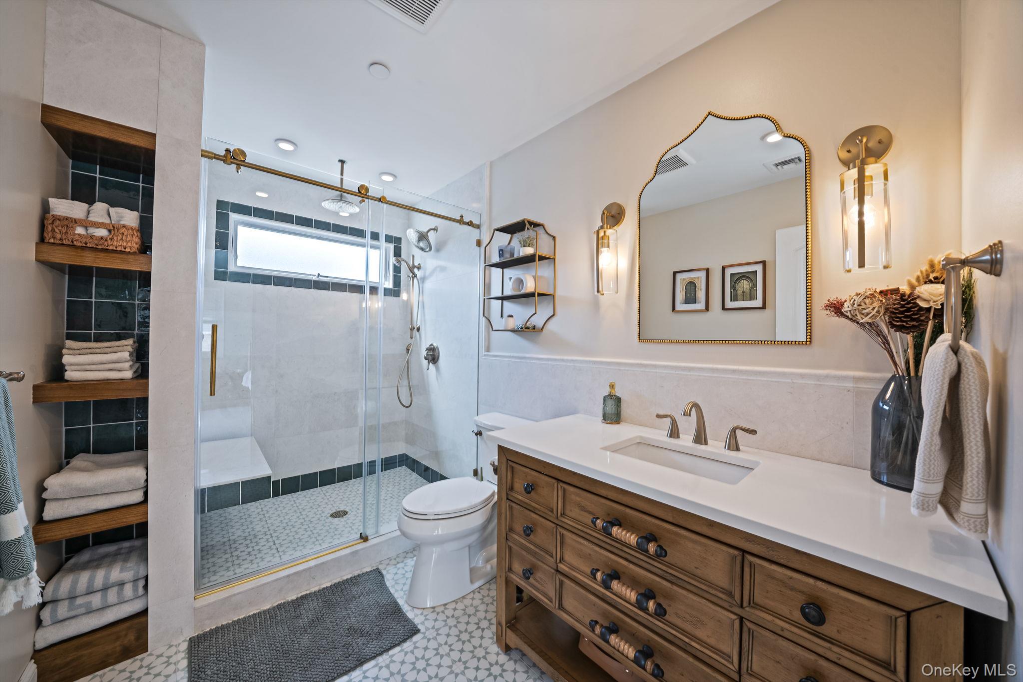 83 California Street Property Photo 15