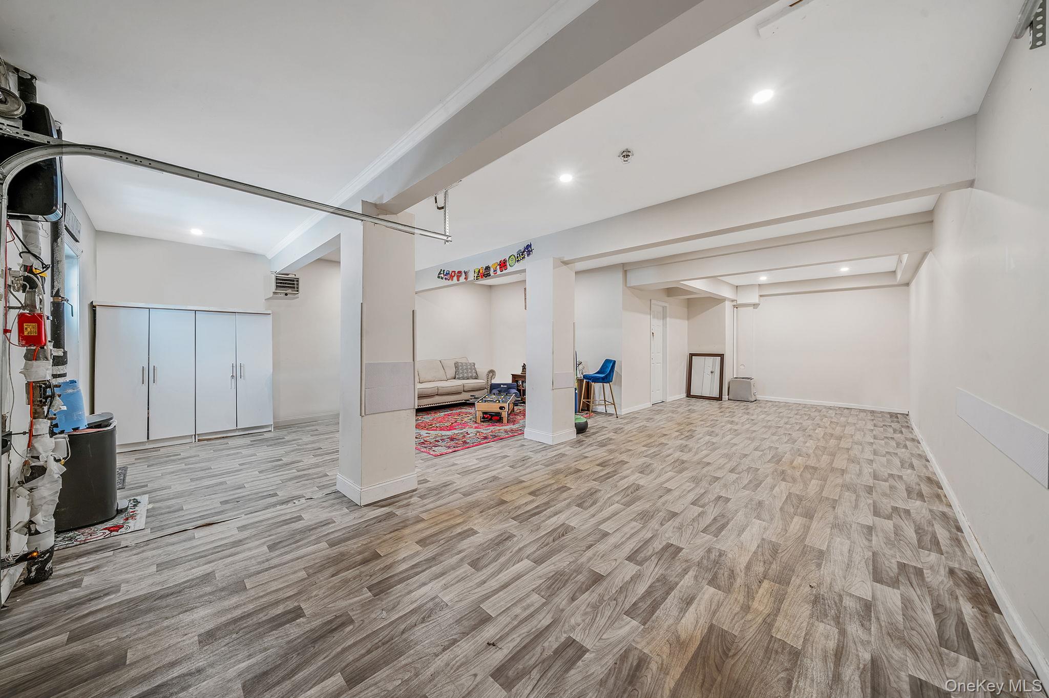 83 California Street Property Photo 23