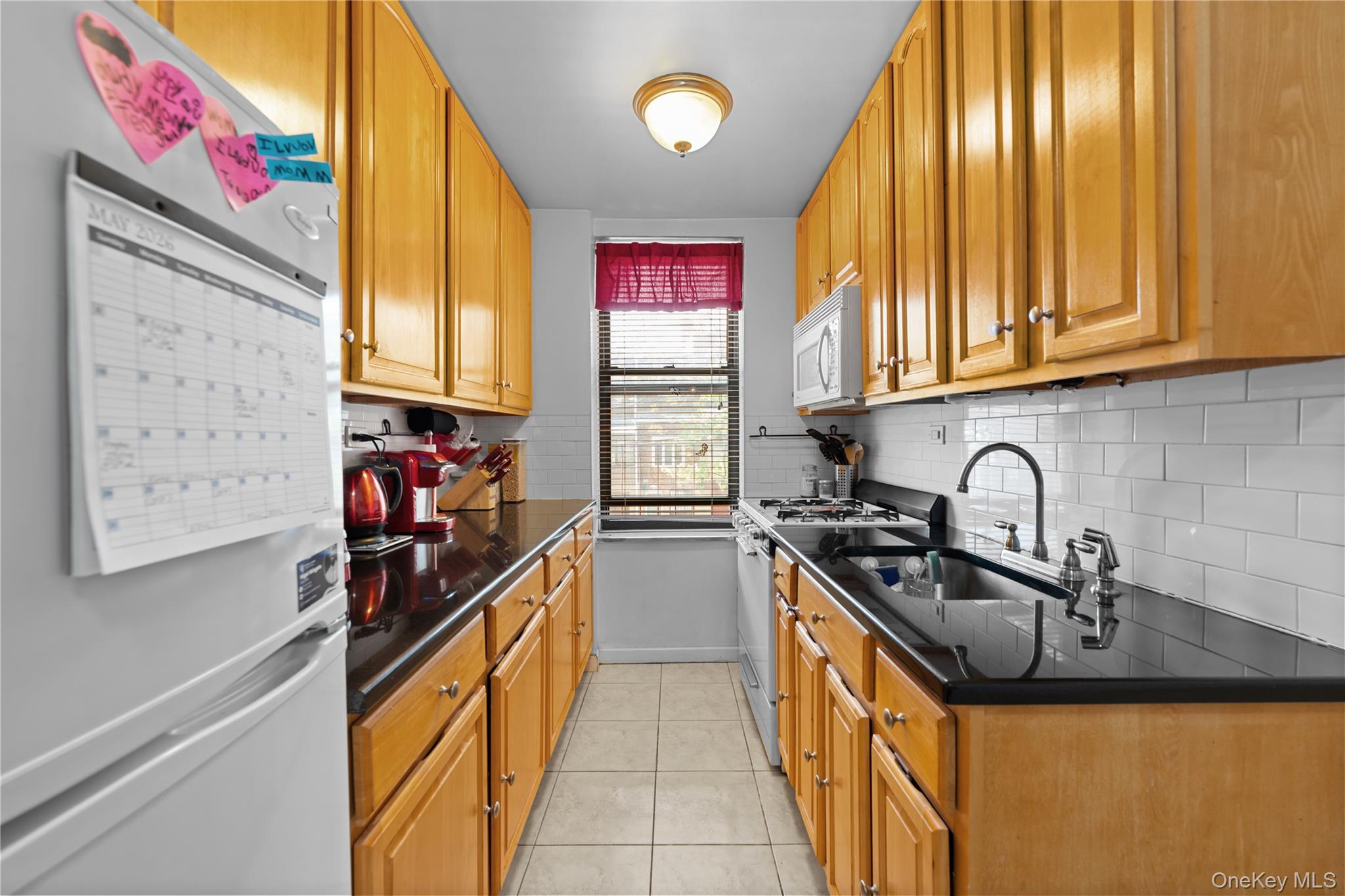 67-30 Dartmouth Street 2s Property Photo 6