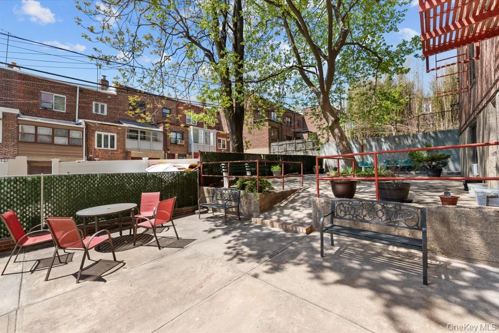 67-30 Dartmouth Street 2s Property Photo 15