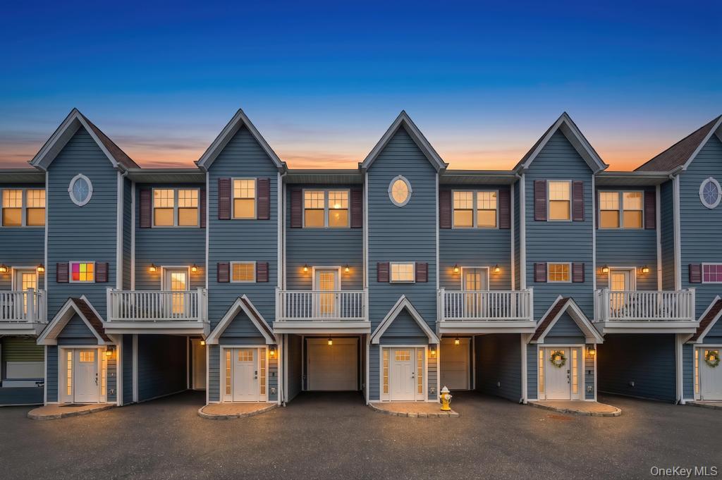 18 Hearthstone Court Property Photo 1
