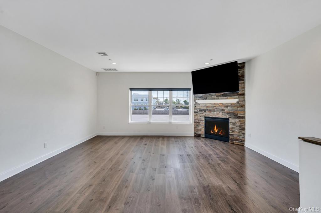 18 Hearthstone Court Property Photo 7