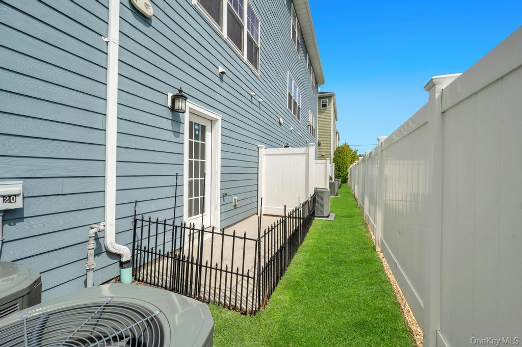 18 Hearthstone Court Property Photo 22