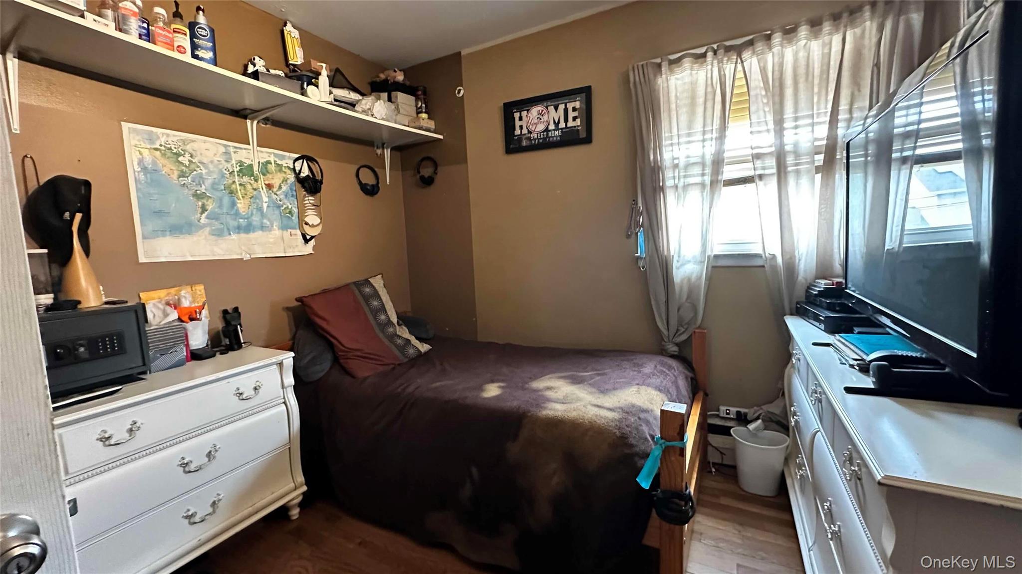 42 Kenwood Avenue Property Photo 11