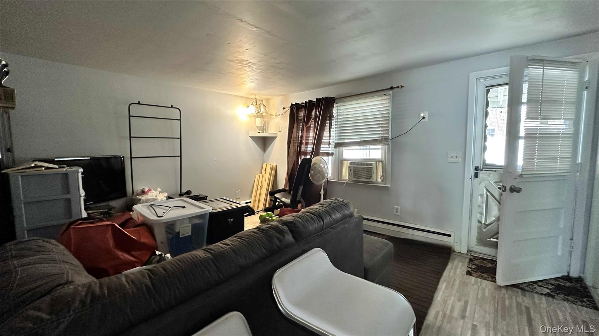 42 Kenwood Avenue Property Photo 15