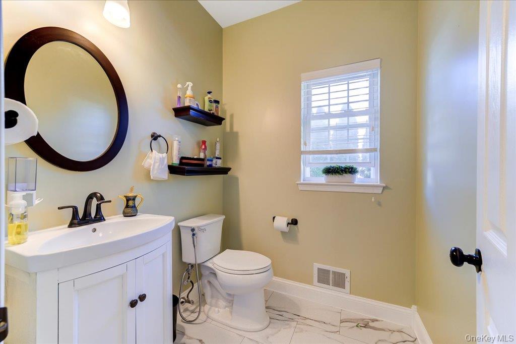 2723 Colonial Drive Property Photo 23