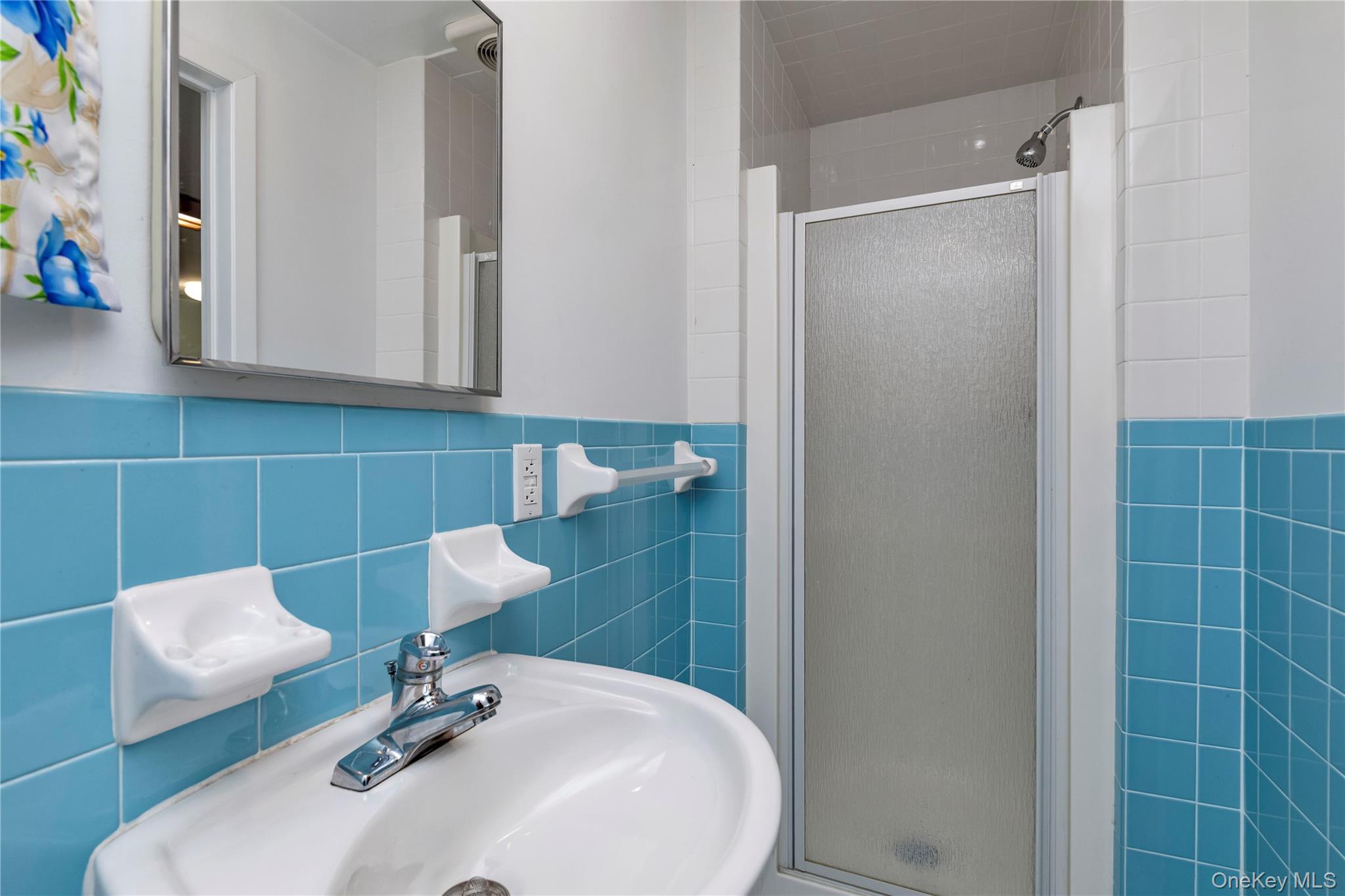 136-49 58th Avenue Property Photo 17
