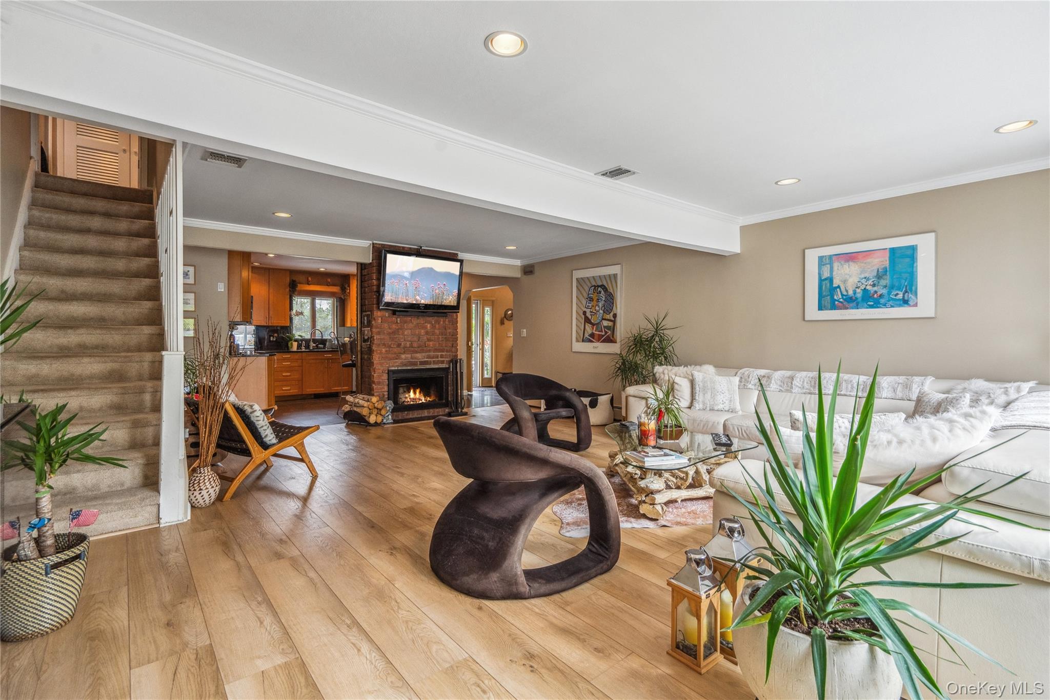 55 Duckpond Drive Property Photo 13