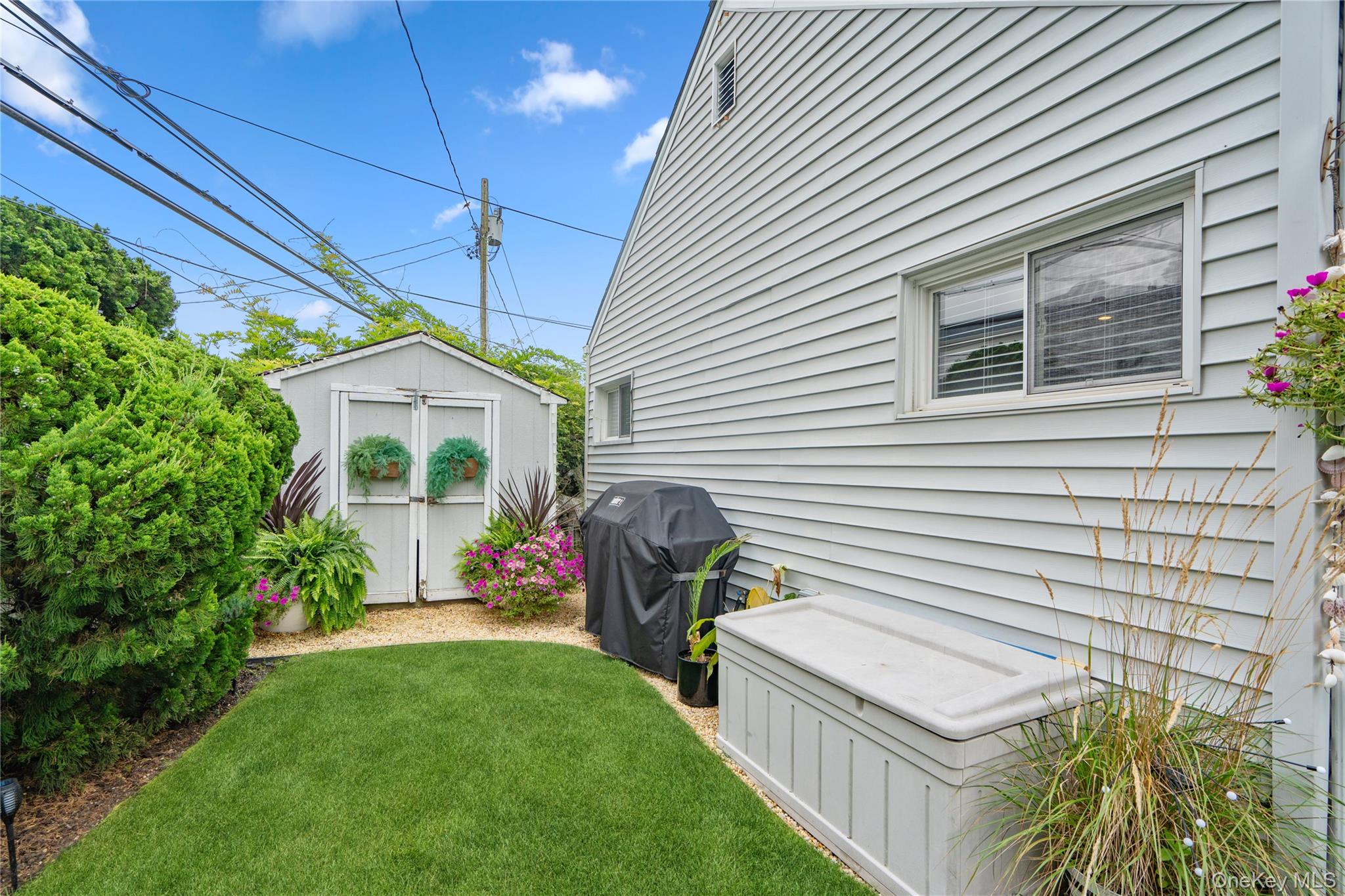 55 Duckpond Drive Property Photo 28