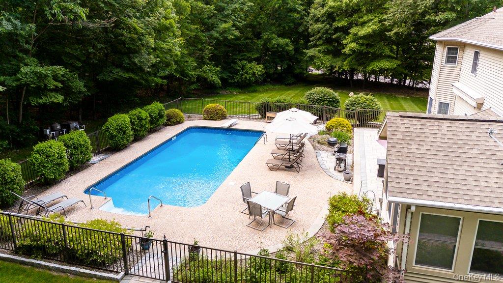 15 Grandview Terrace Property Photo 31