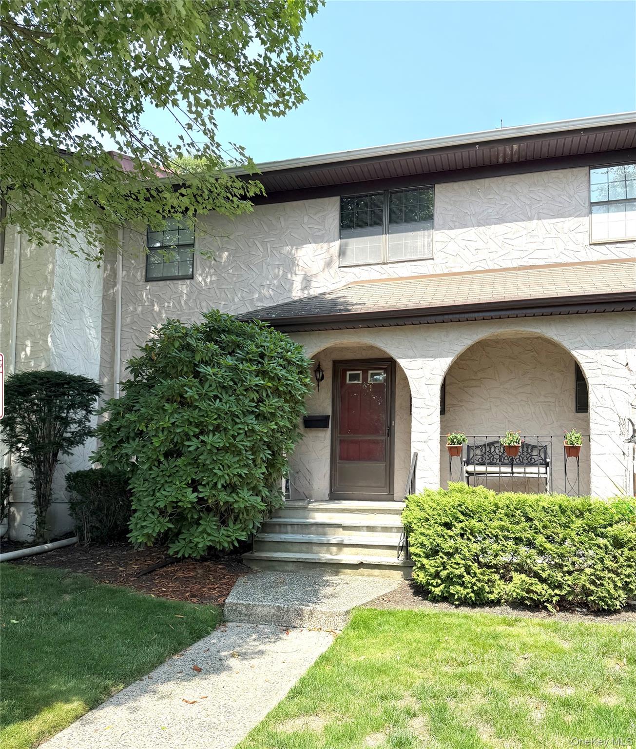 164 Somerset Drive Property Photo 1