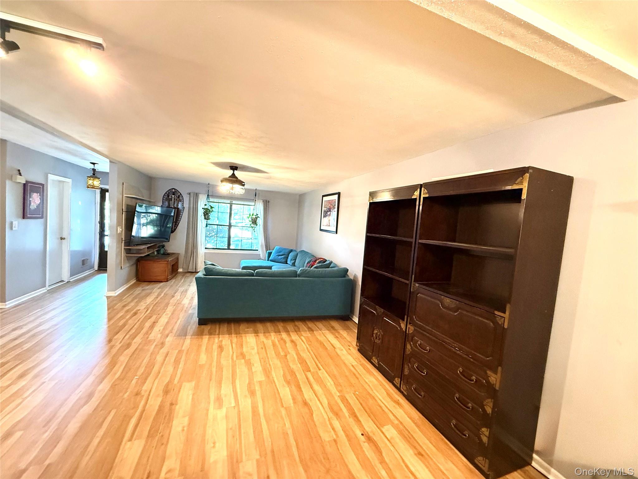 164 Somerset Drive Property Photo 4