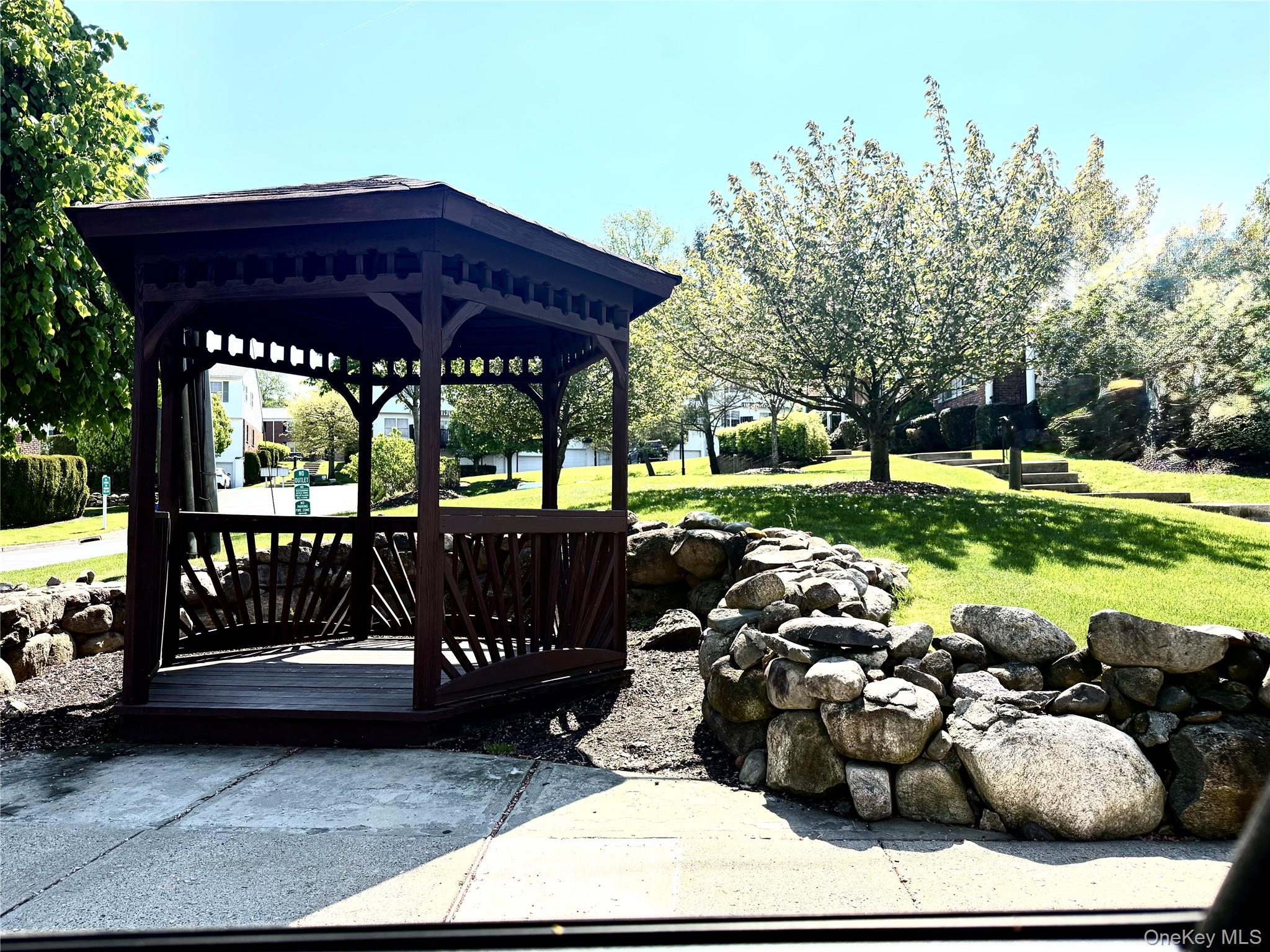164 Somerset Drive Property Photo 29