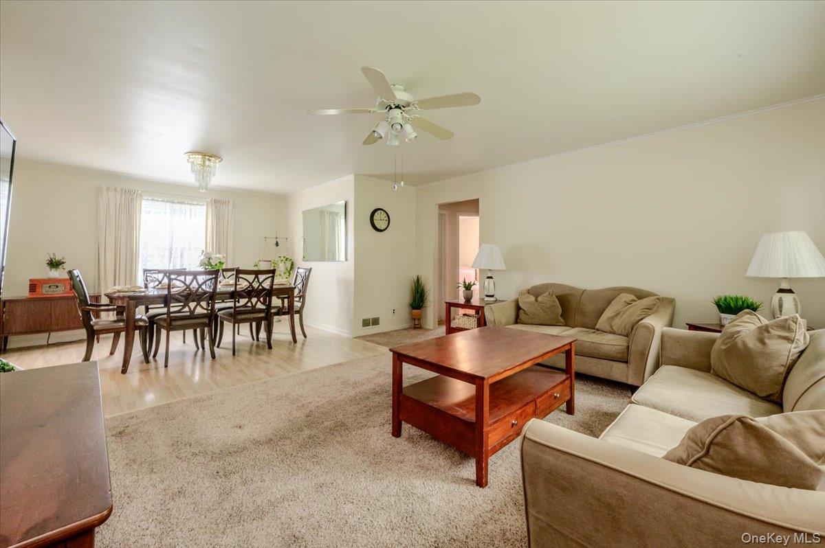 18 Kelly Place Property Photo 6