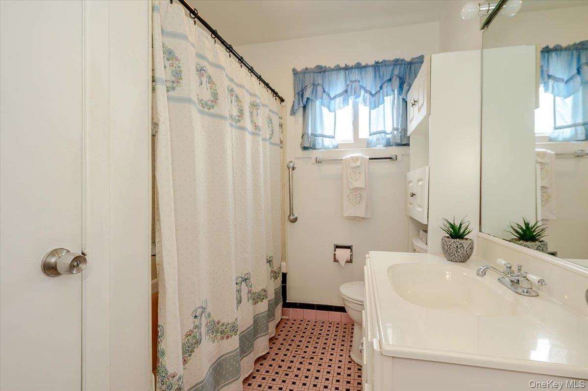 18 Kelly Place Property Photo 14
