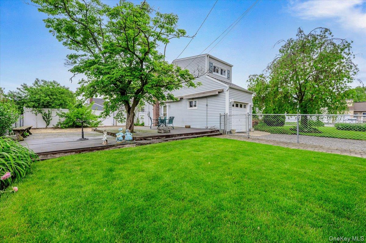 18 Kelly Place Property Photo 16