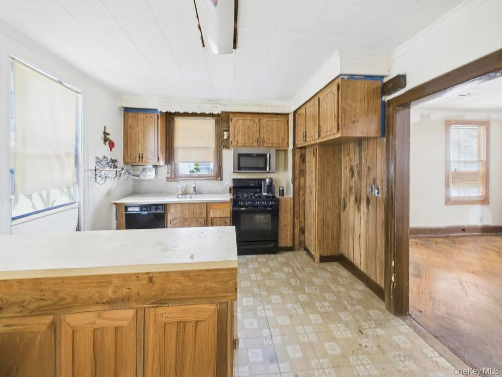 36-17 201st Street Property Photo 7
