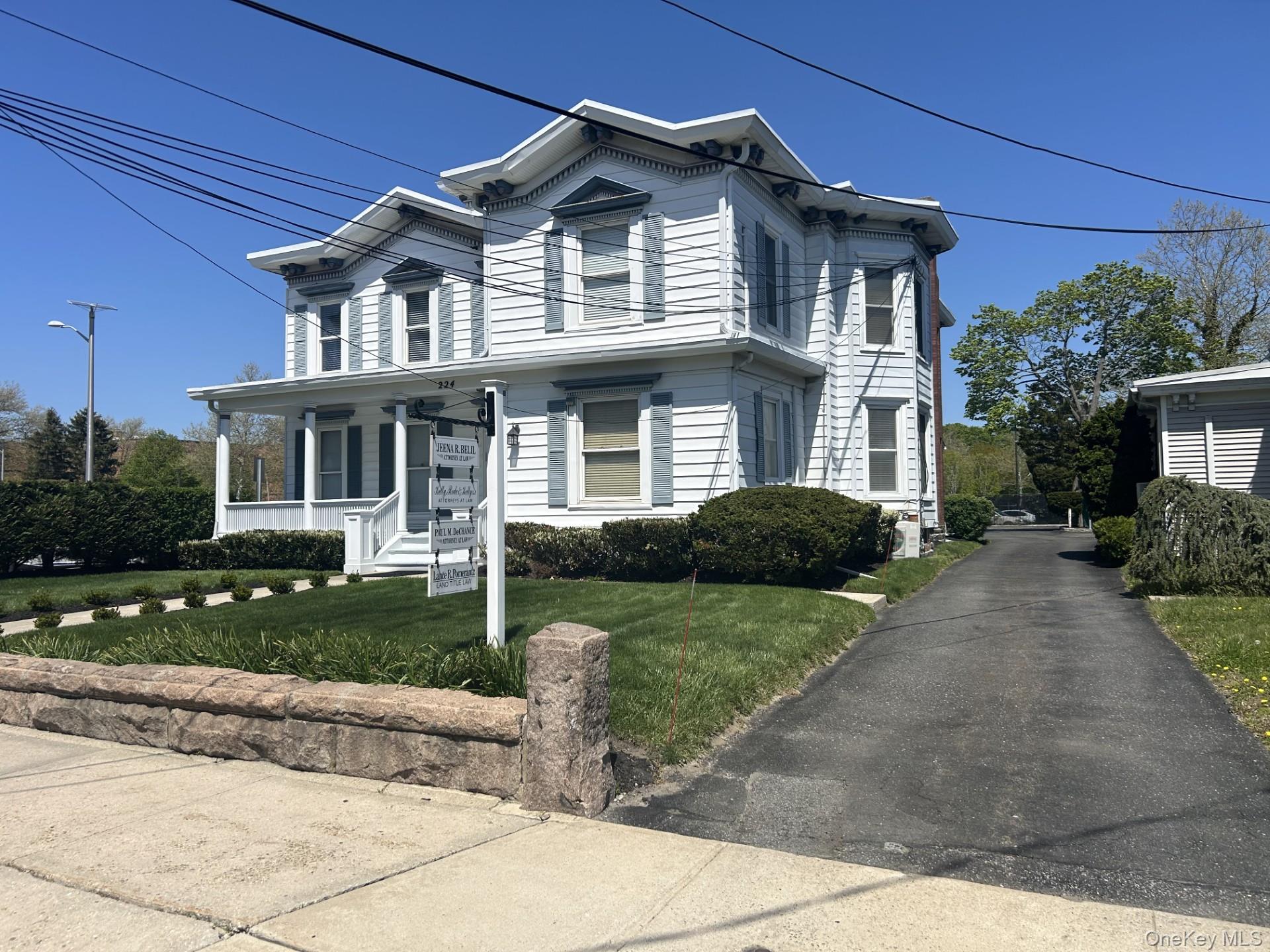 224 Griffing Avenue Property Photo 1