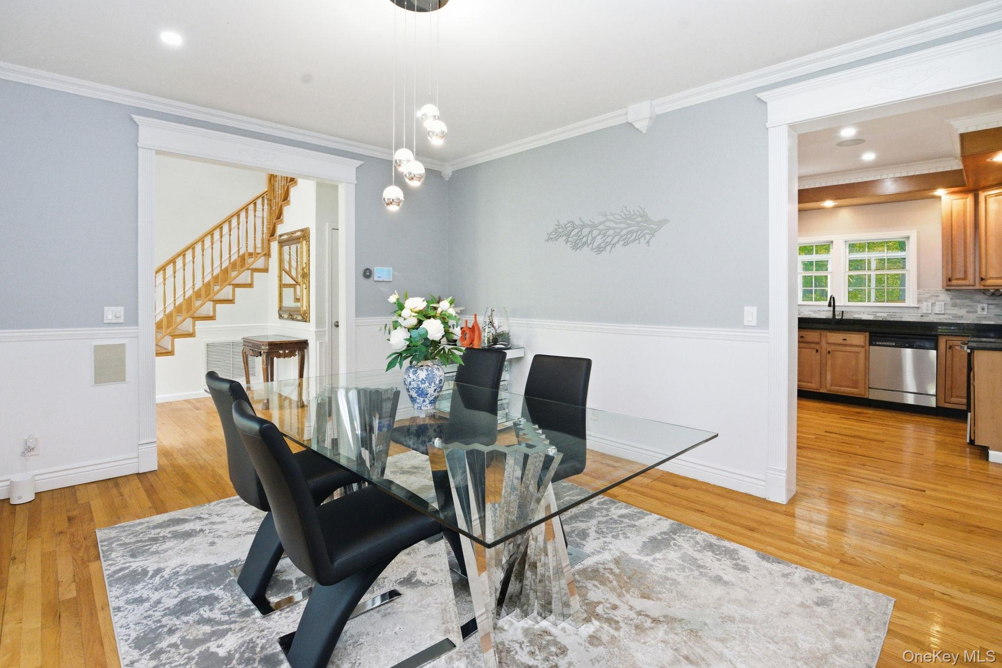 28 Sassinoro Drive Property Photo 8