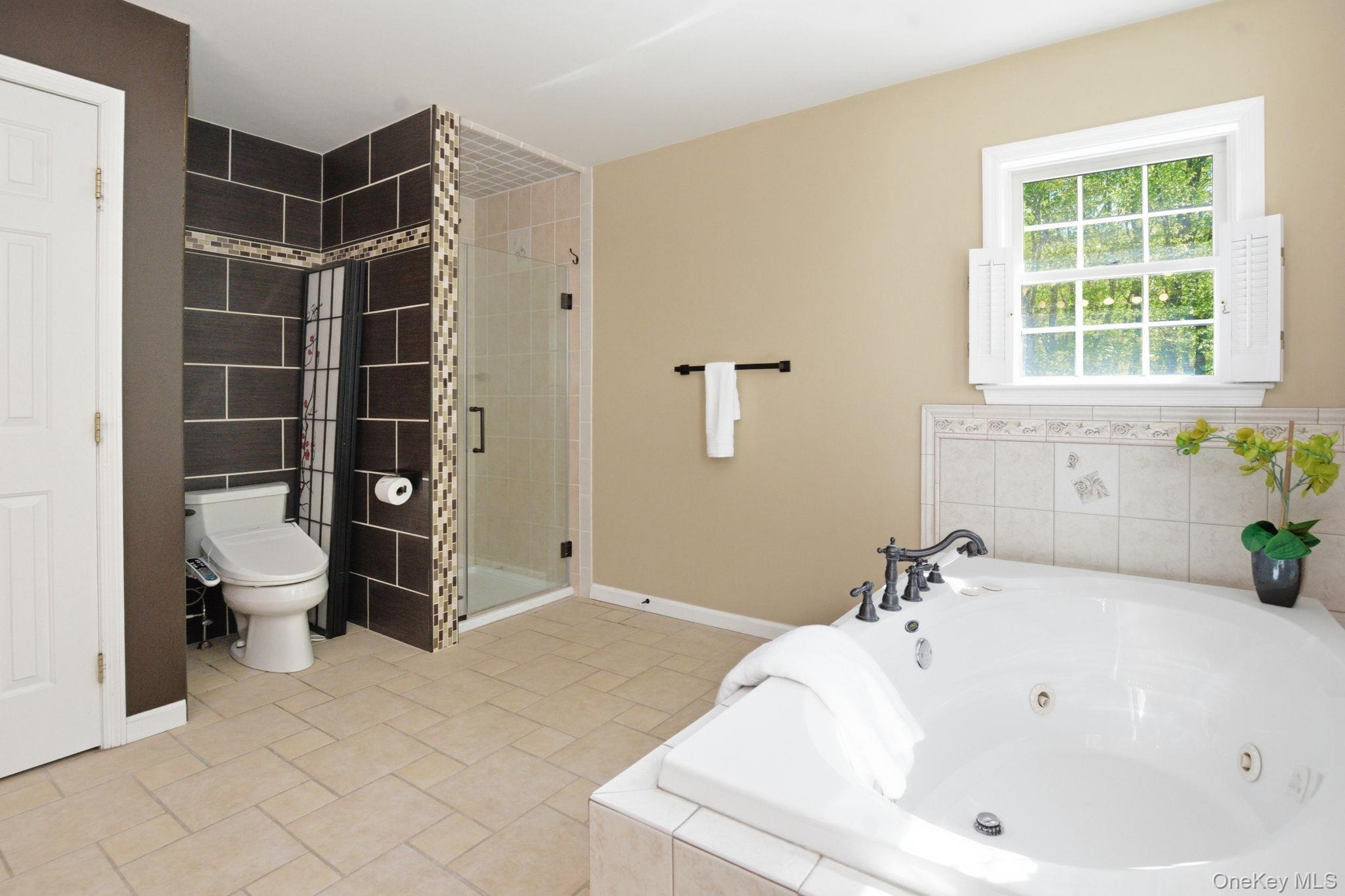 28 Sassinoro Drive Property Photo 18