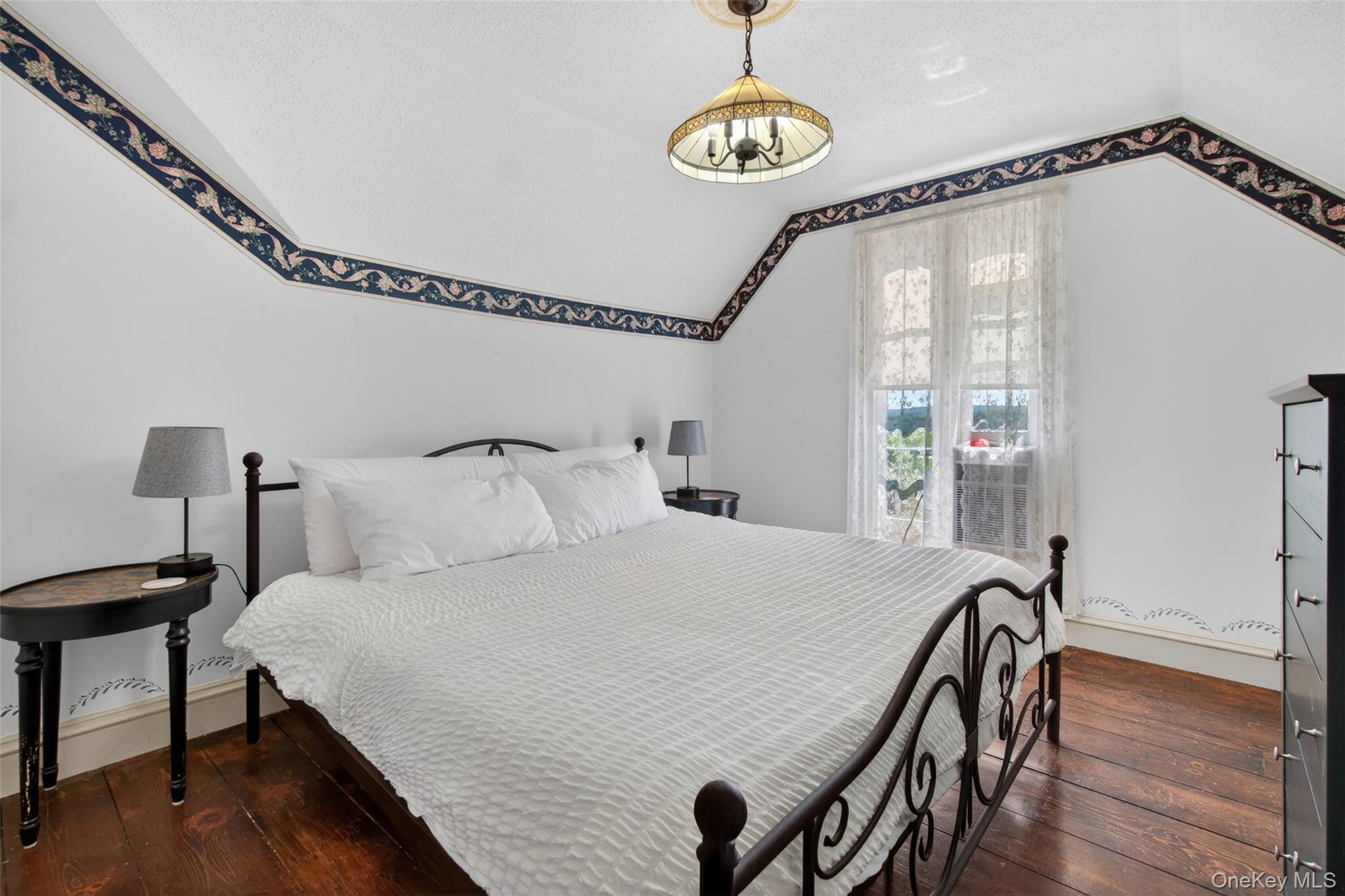 19 High Street Property Photo 34