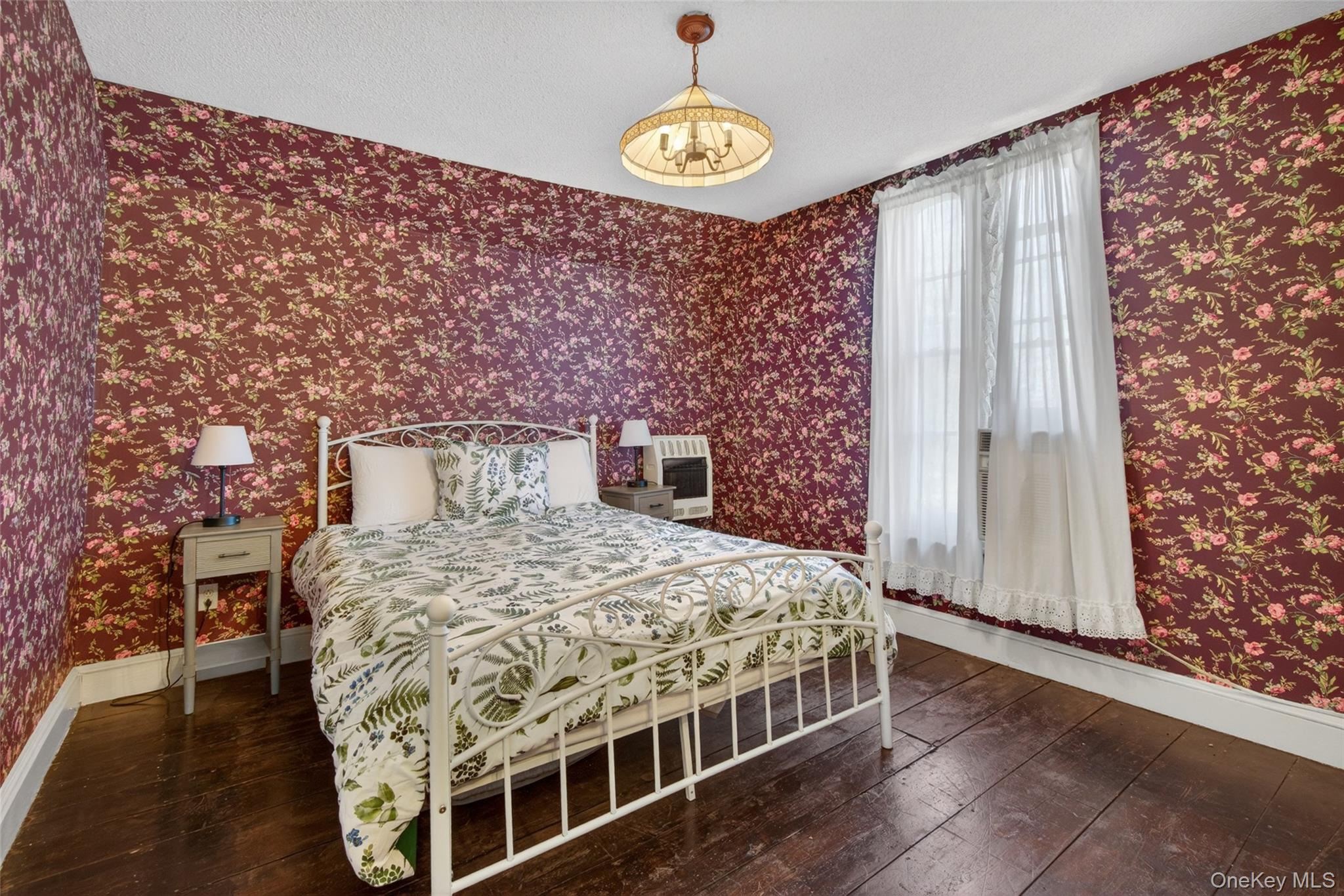 19 High Street Property Photo 35