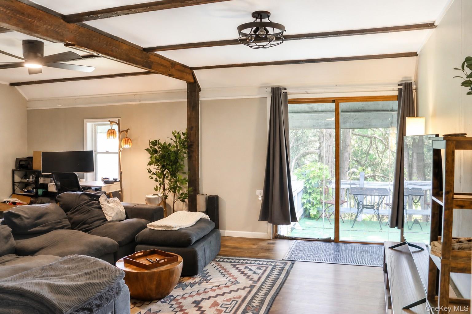 19 High Street Property Photo 43