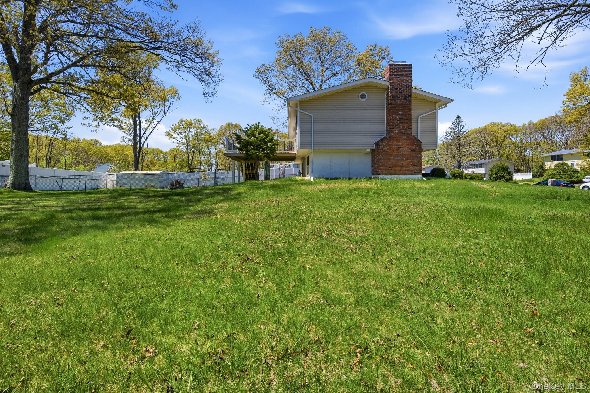 22 Fairway Drive Property Photo 4