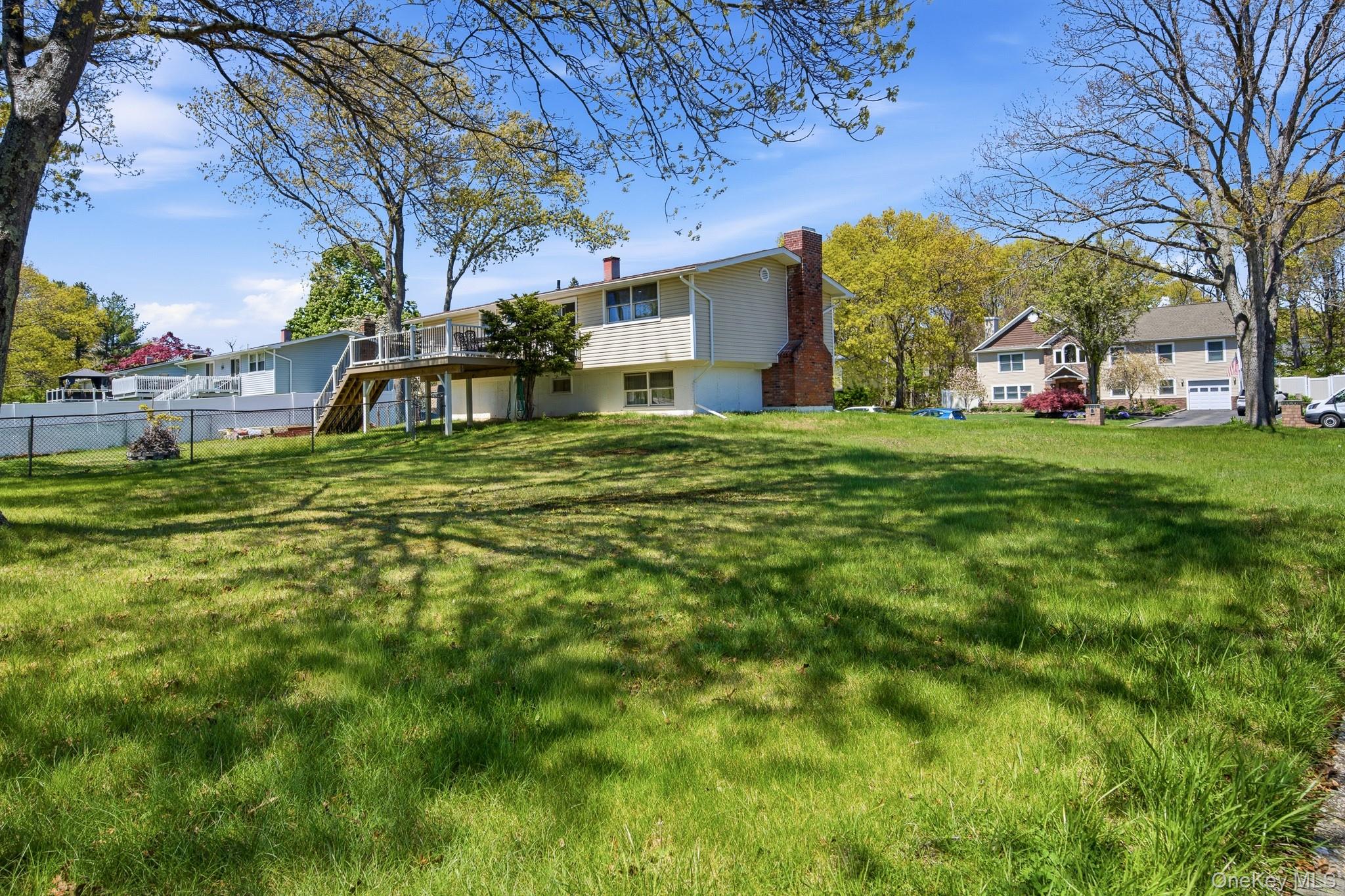 22 Fairway Drive Property Photo 5
