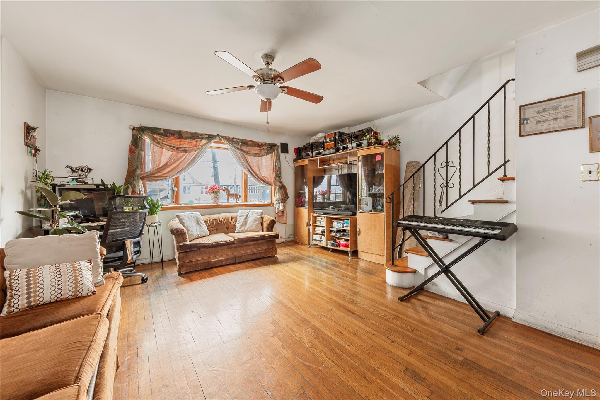 217-35 Hempstead Avenue Property Photo 2