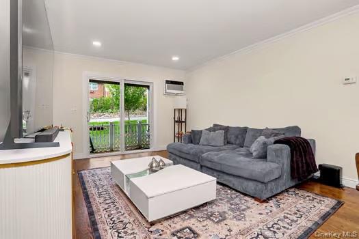 129 Parkside Drive Property Photo 3