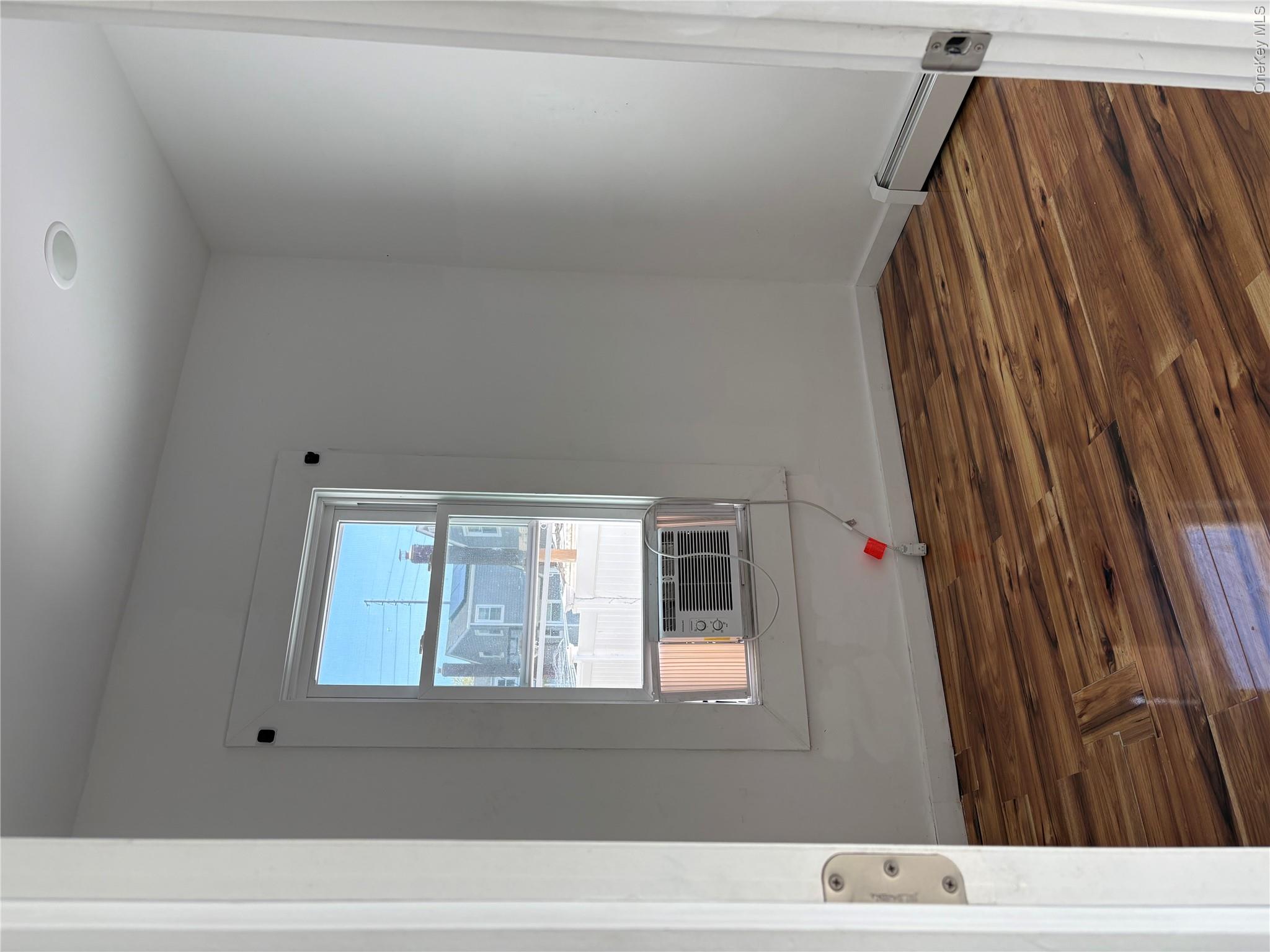 1108 1st Avenue Property Photo 6