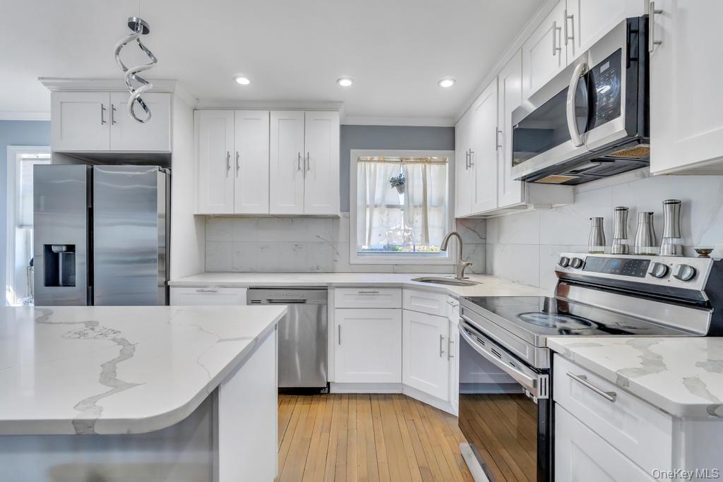 259 N Rutherford Avenue Property Photo 8