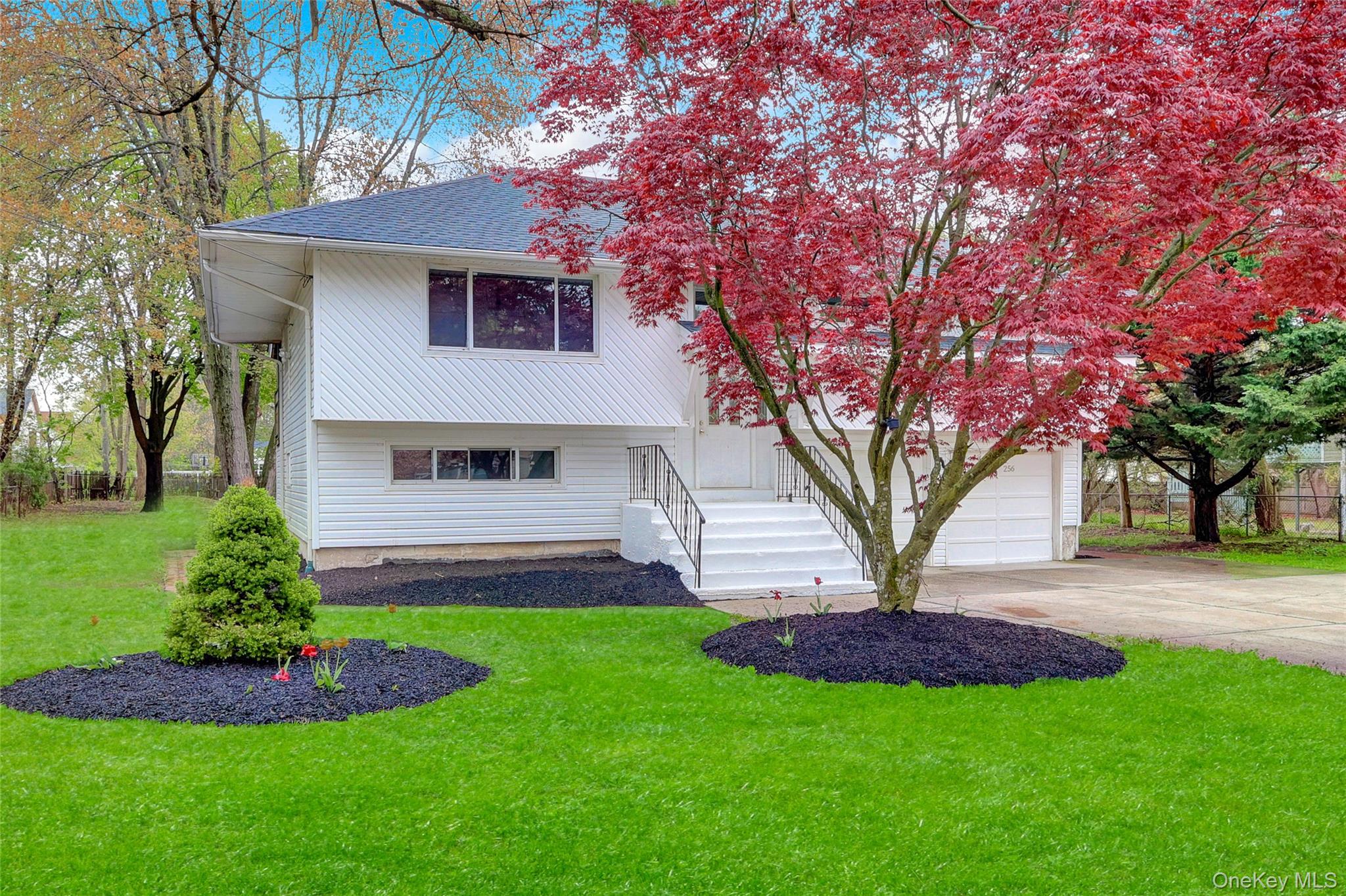 256 Vanderbilt Avenue Property Photo 1