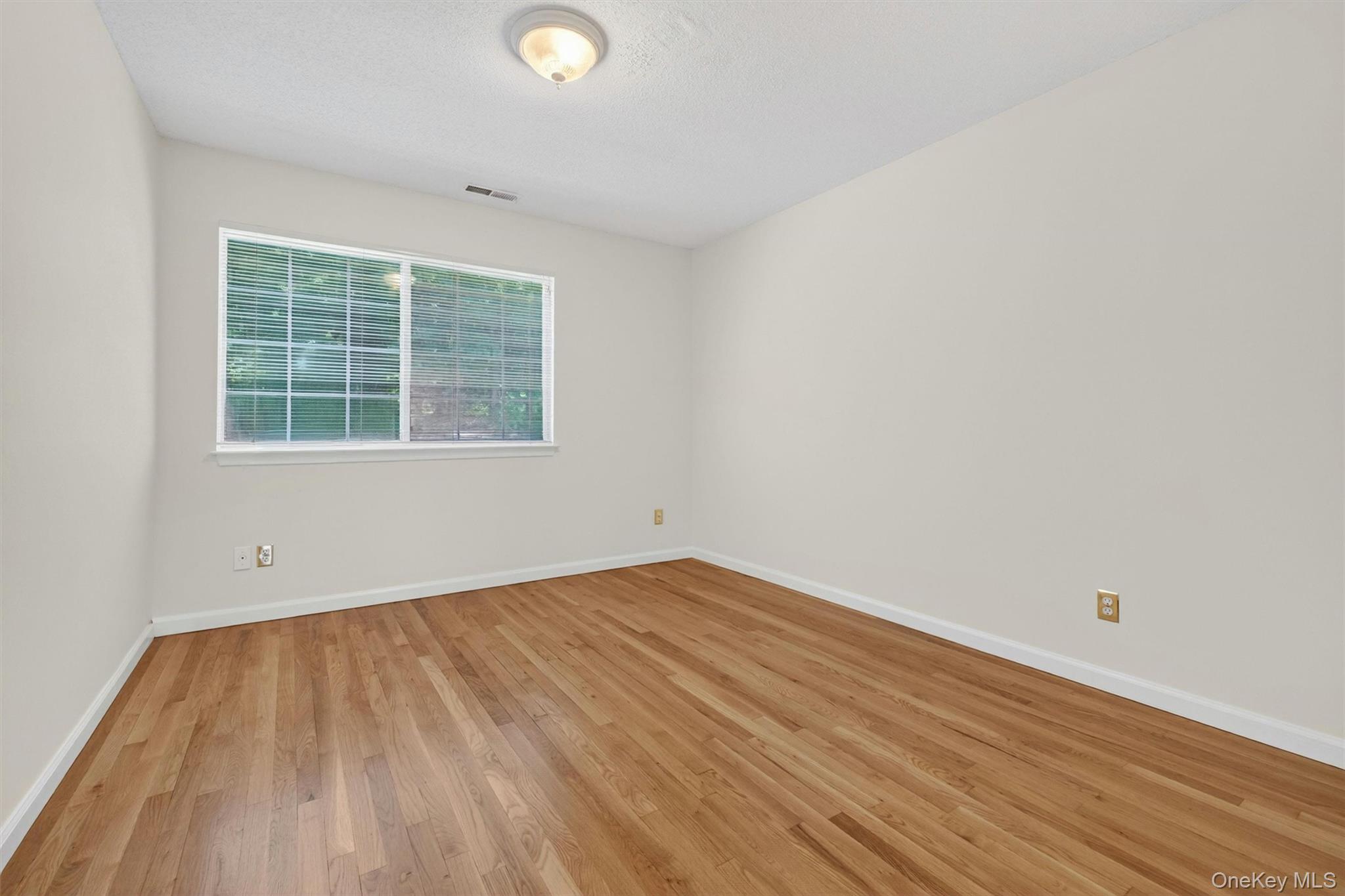 204 Autumn Lane Property Photo 16