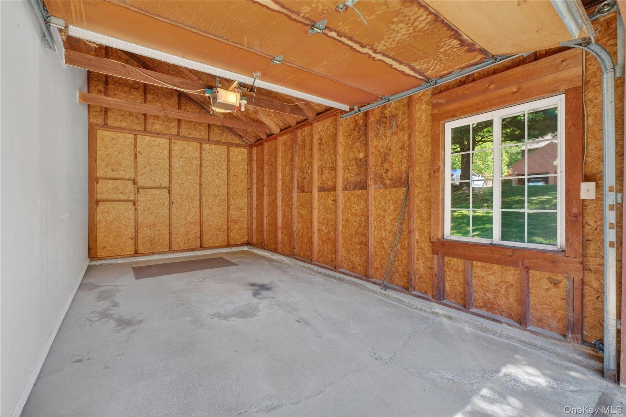 204 Autumn Lane Property Photo 24