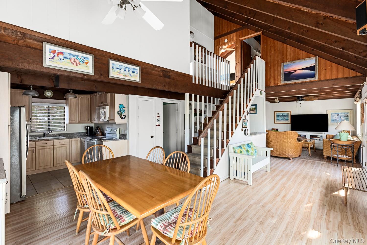 200 Clipper Road Property Photo 7