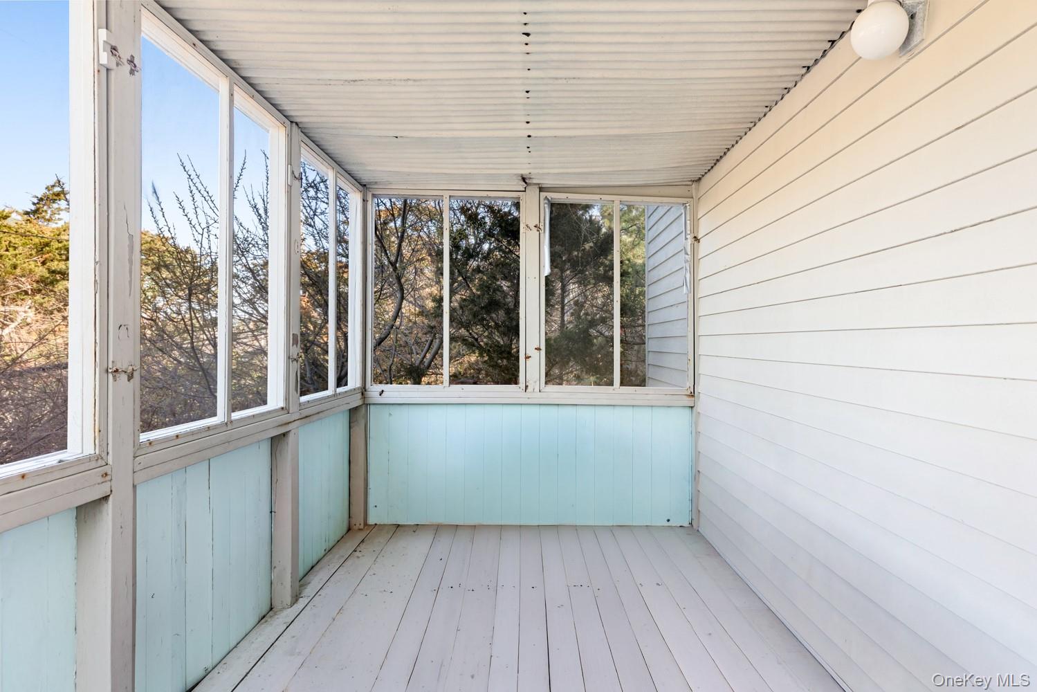 200 Clipper Road Property Photo 11