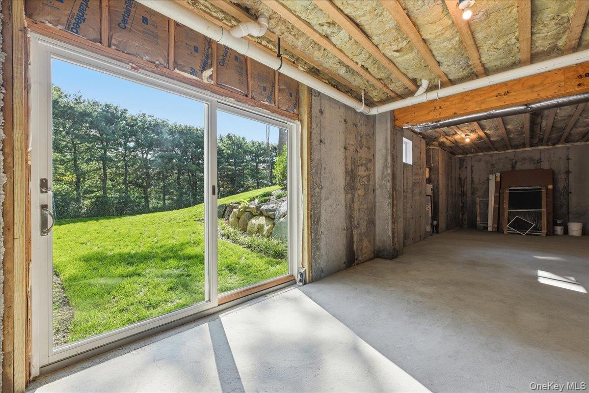 2 Wilder Lane Property Photo 18
