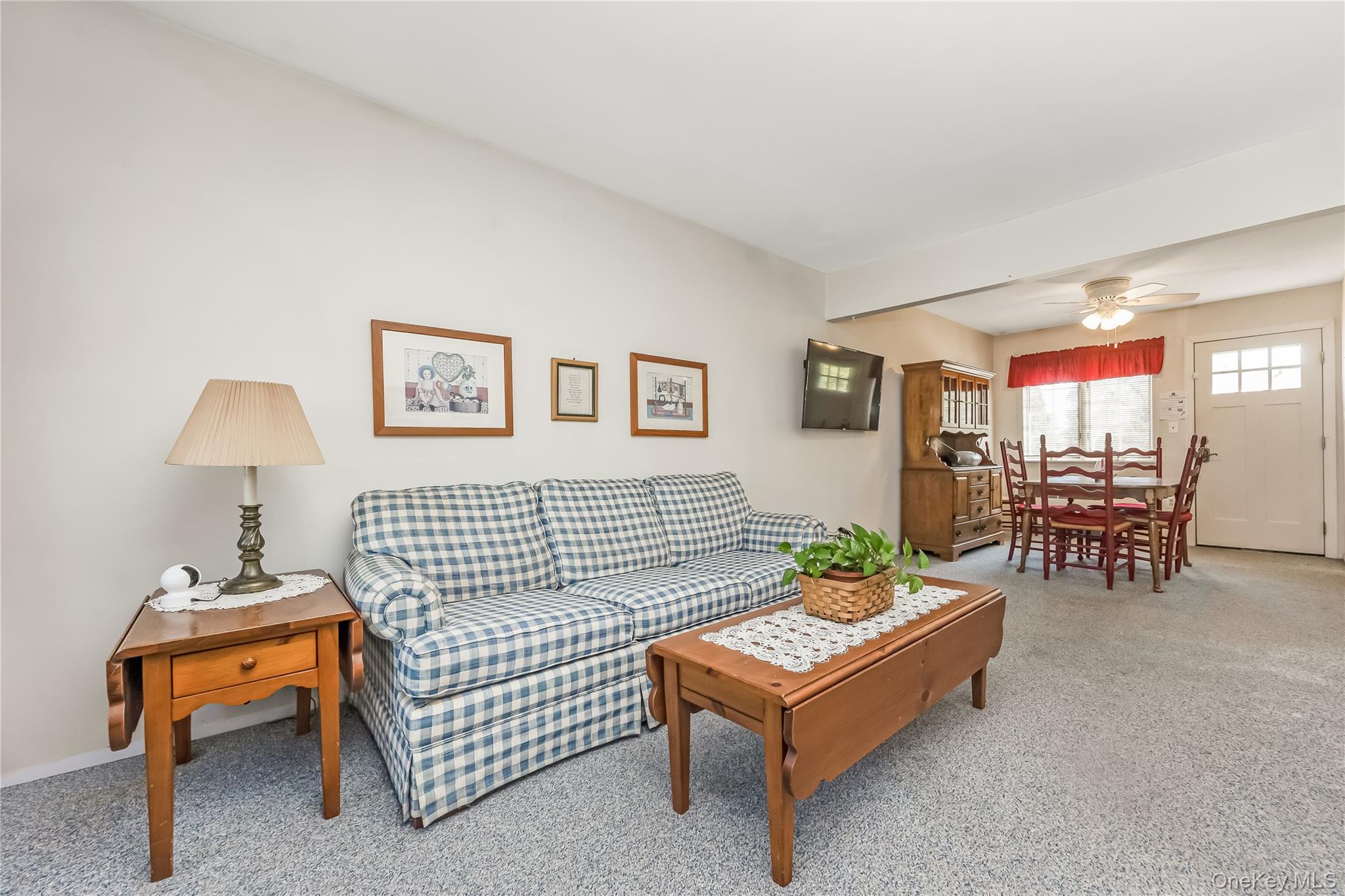 3 6th Avenue Property Photo 6