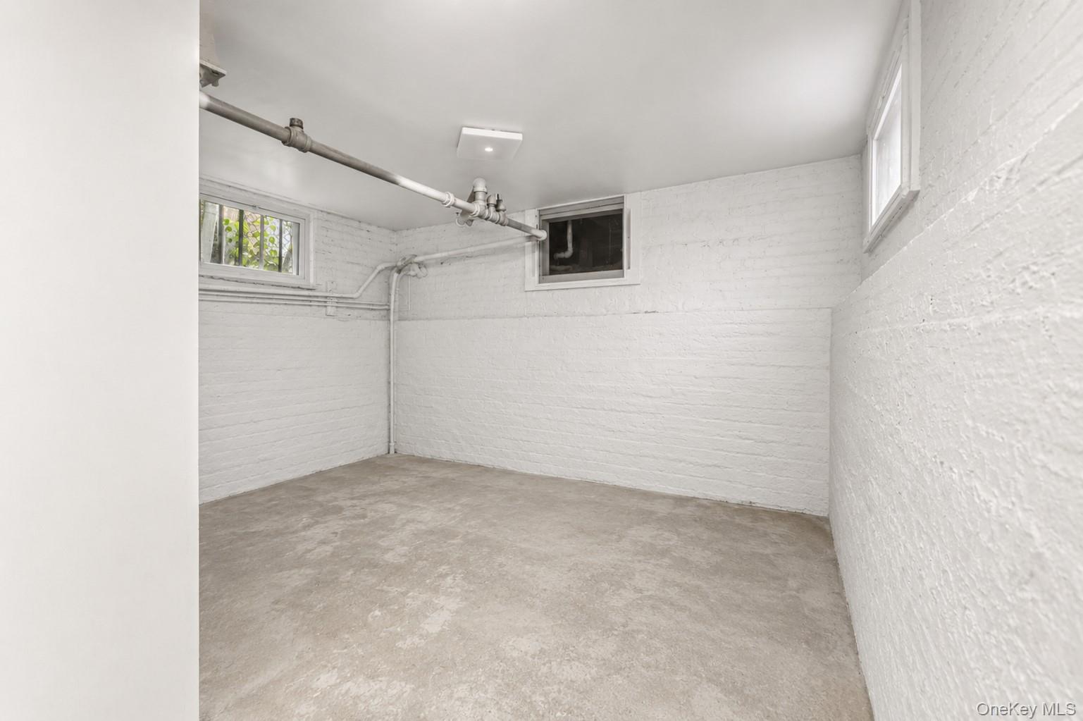 60 Ashford Street Property Photo 24