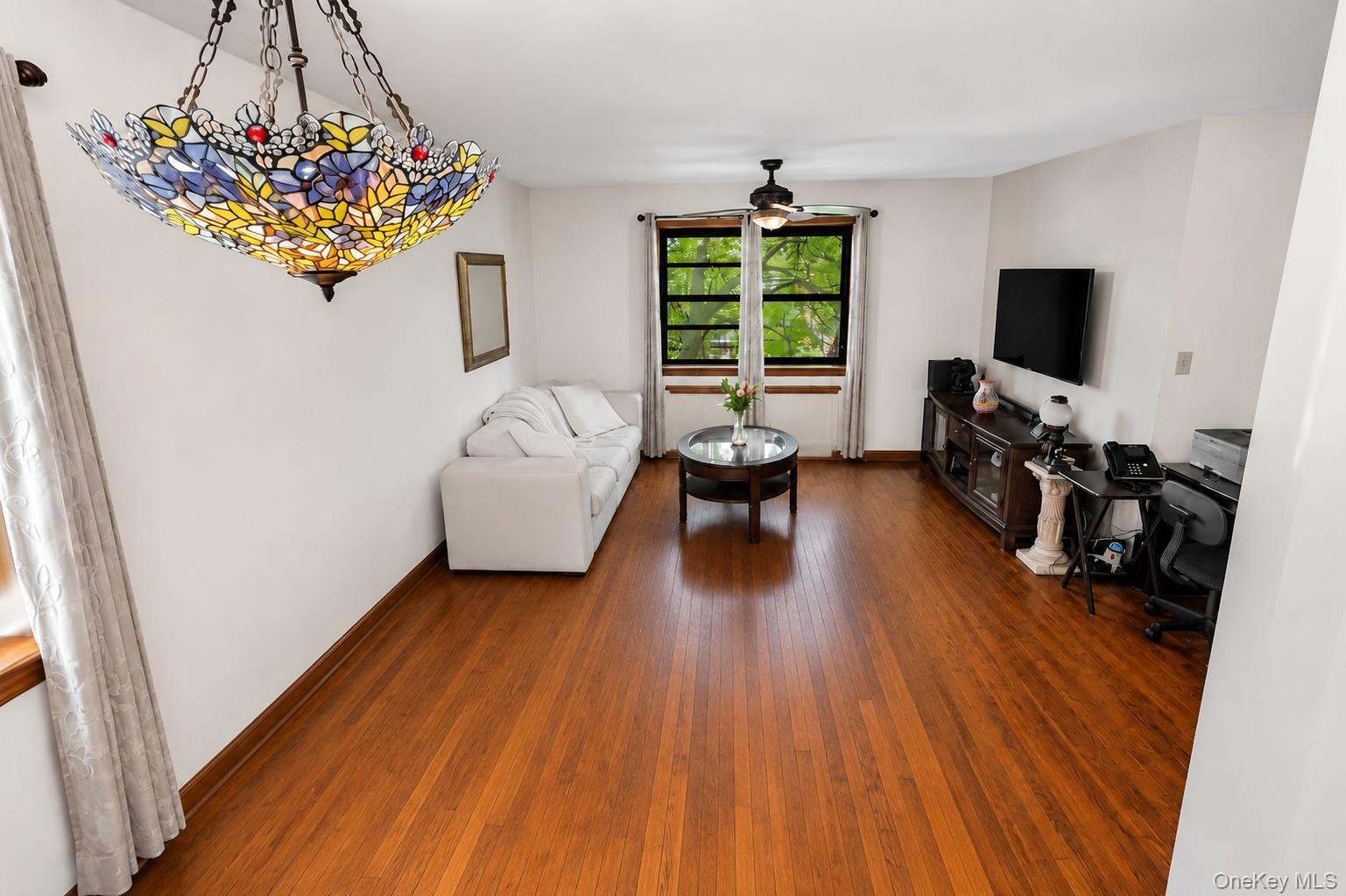 218-12 43rd Avenue 2e Property Photo 5